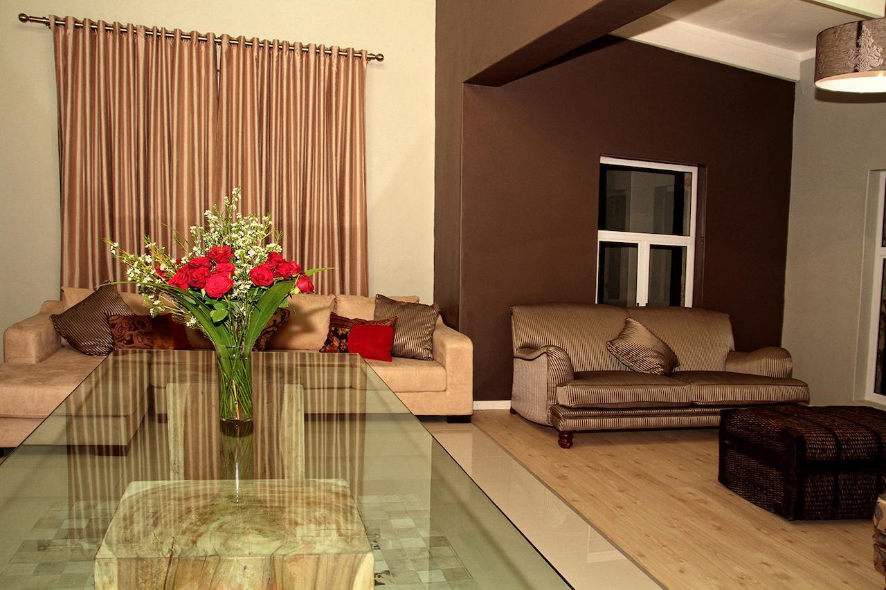 Village Boutique Hotel Очиваронго Екстериор снимка