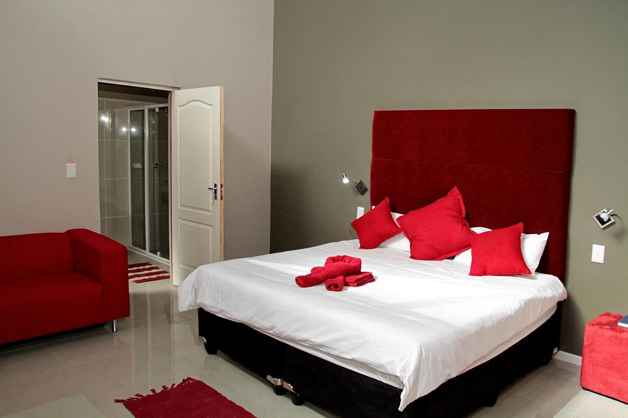 Village Boutique Hotel Очиваронго Екстериор снимка