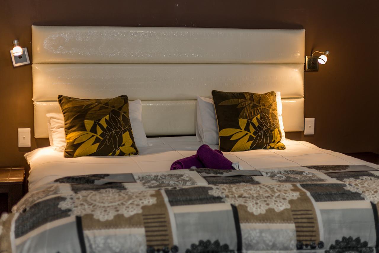Village Boutique Hotel Очиваронго Екстериор снимка