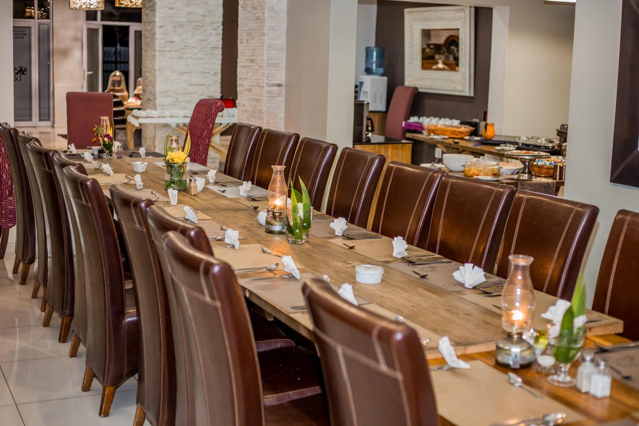 Village Boutique Hotel Очиваронго Екстериор снимка