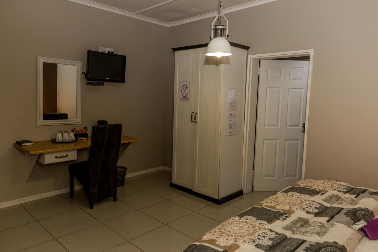 Village Boutique Hotel Очиваронго Екстериор снимка